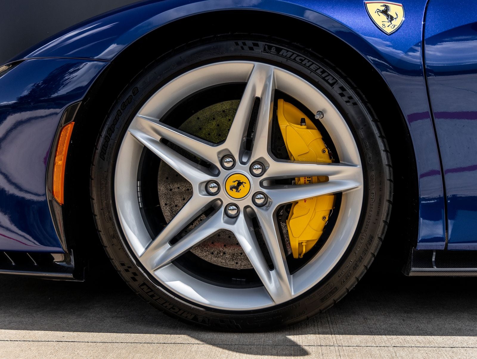 2022 Ferrari SF90 Spider Base