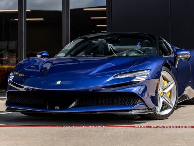 2022 Ferrari SF90 Spider Base