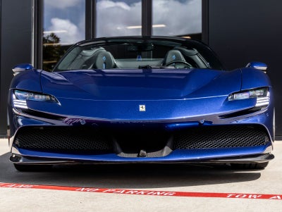 2022 Ferrari SF90 Spider Base