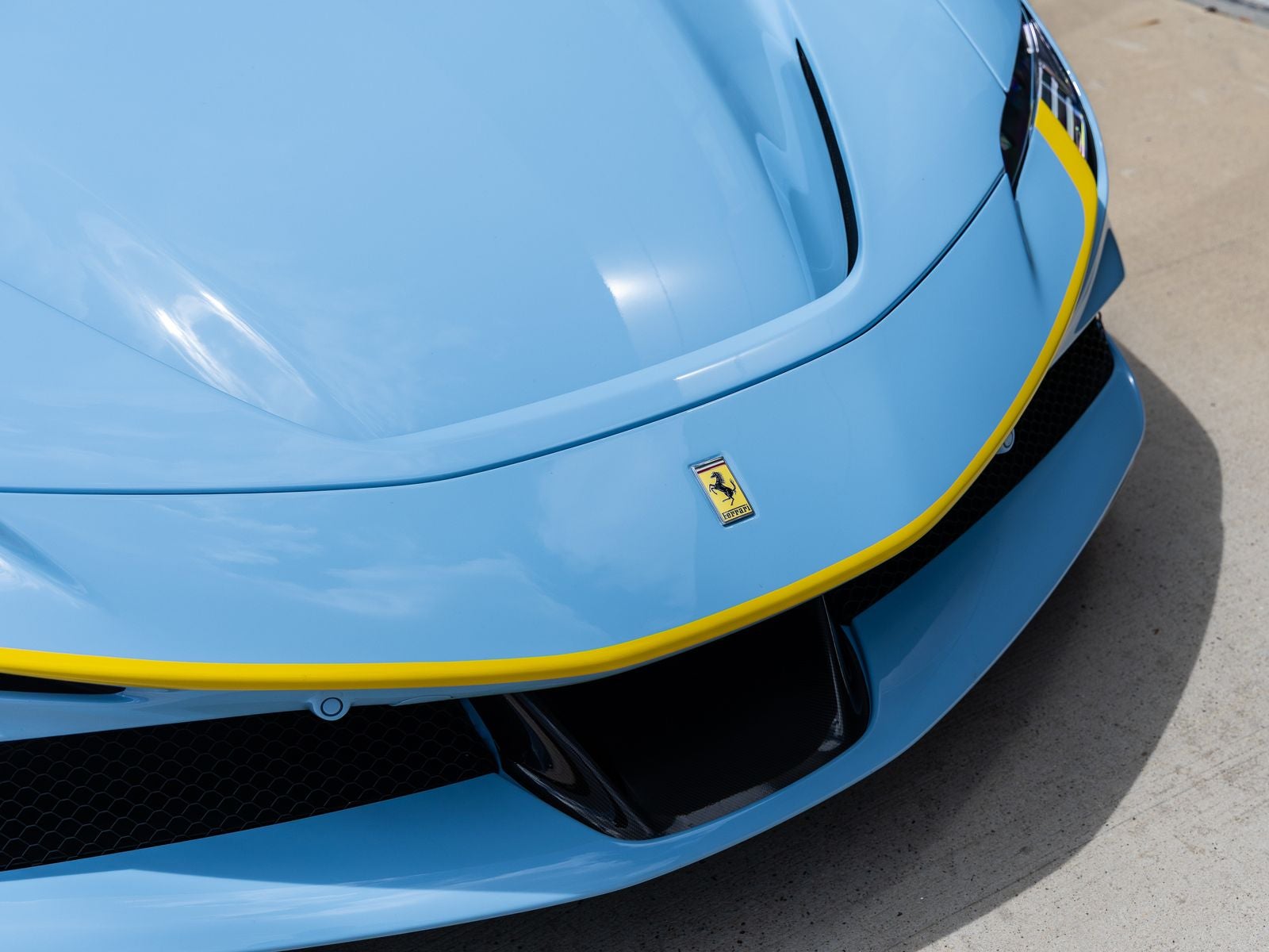 2024 Ferrari SF90 Spider Base