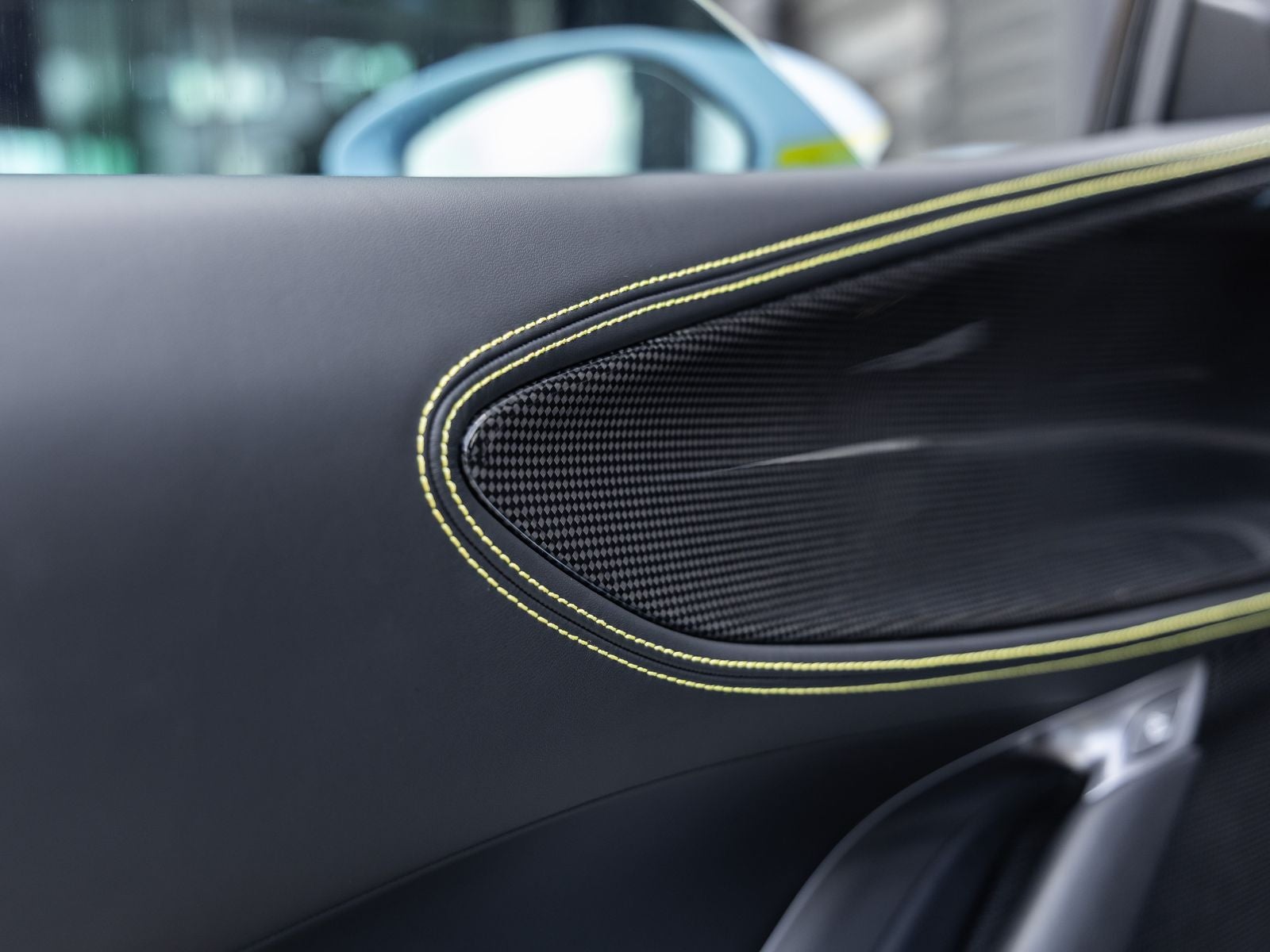 2024 Ferrari SF90 Spider Base