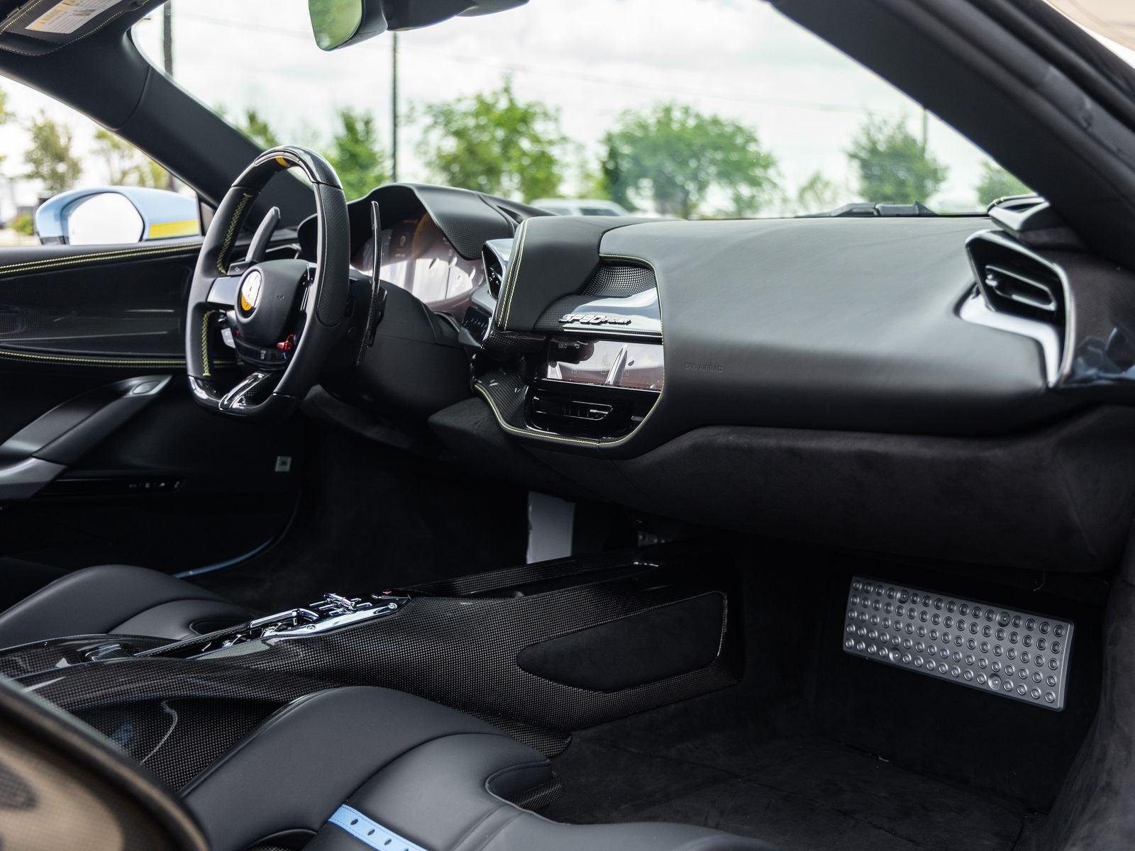 2024 Ferrari SF90 Spider Base