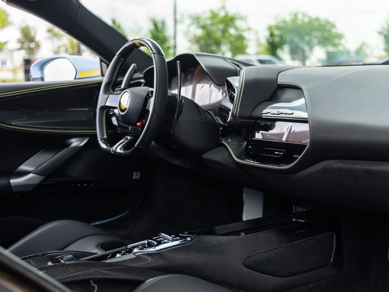 2024 Ferrari SF90 Spider Base