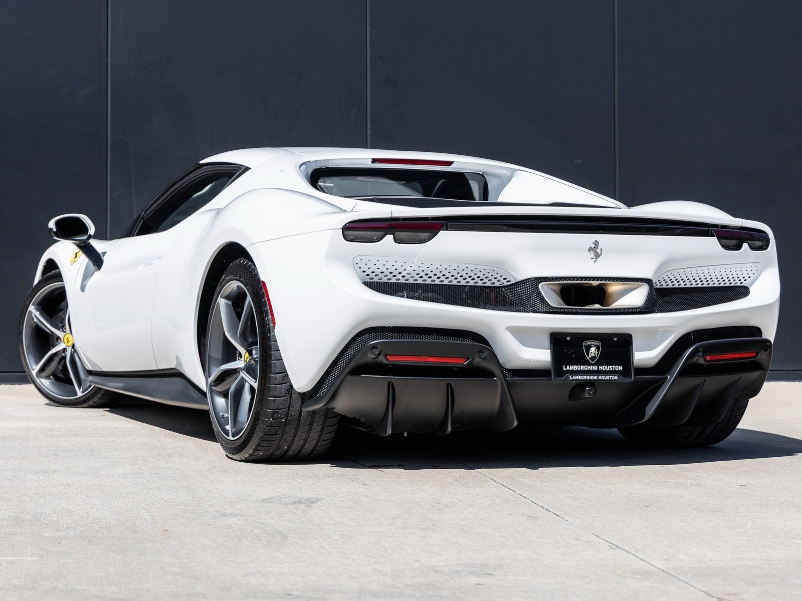 2022 Ferrari 296 GTB Base