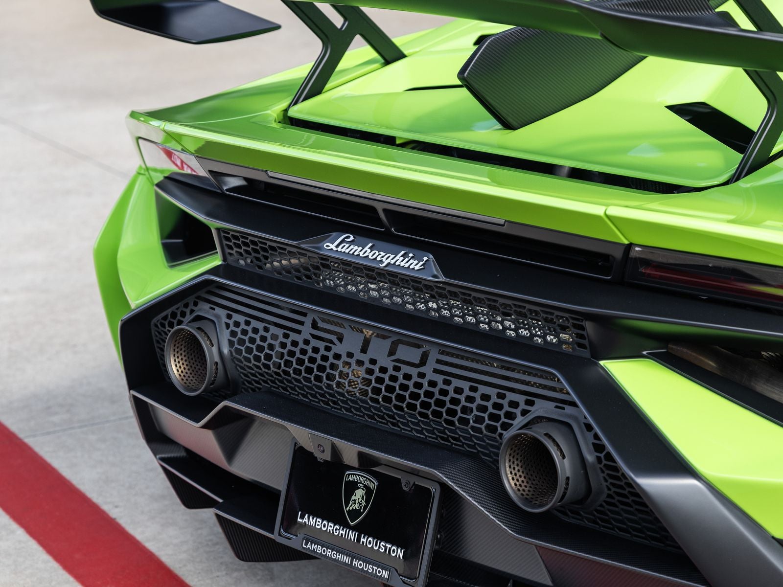 2023 Lamborghini Huracan STO Base