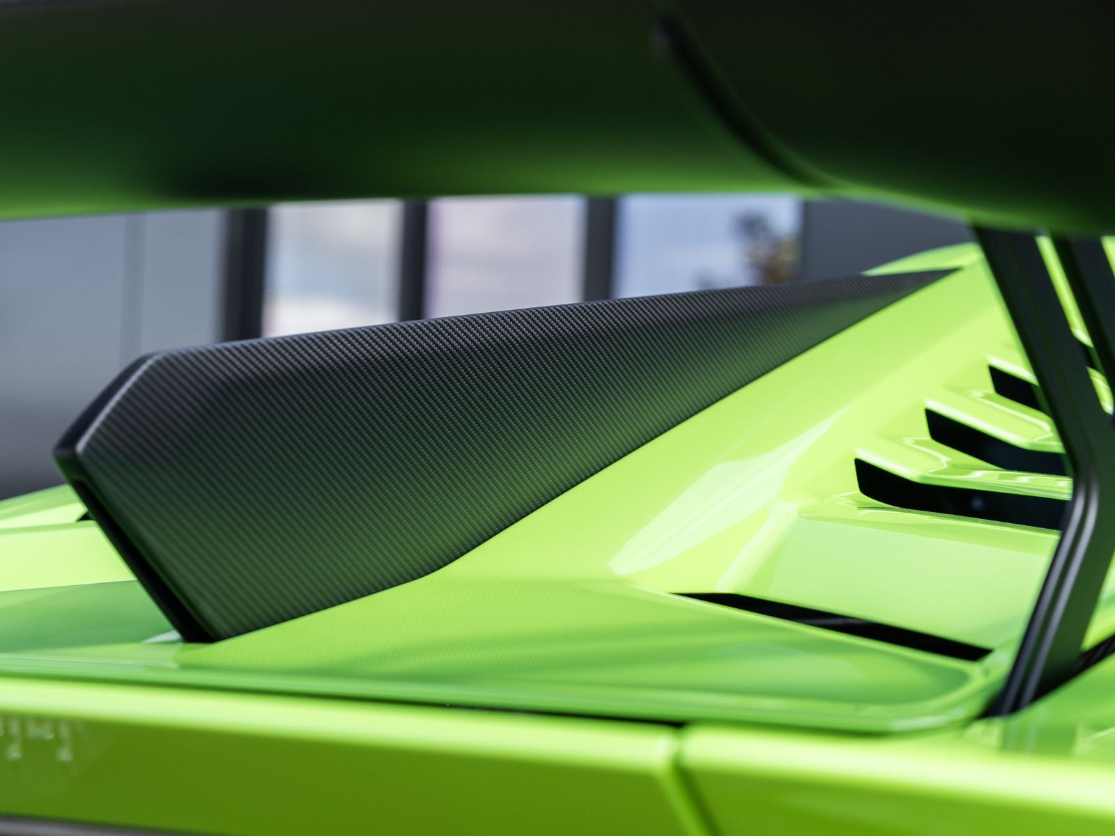 2023 Lamborghini Huracan STO Base
