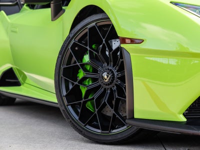 2023 Lamborghini Huracan STO Base