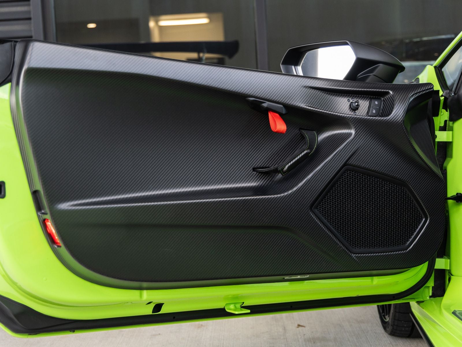 2023 Lamborghini Huracan STO Base