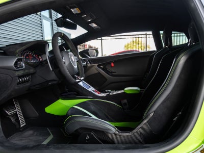 2023 Lamborghini Huracan STO Base