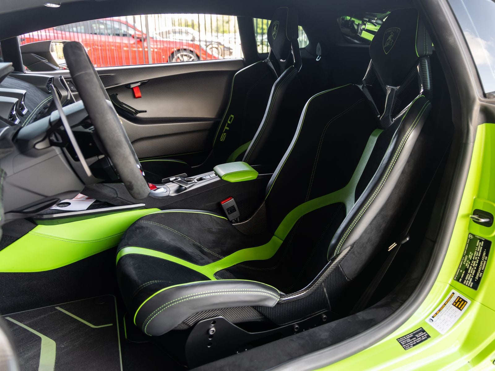 2023 Lamborghini Huracan STO Base
