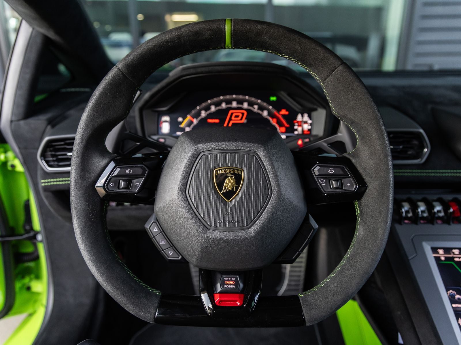 2023 Lamborghini Huracan STO Base