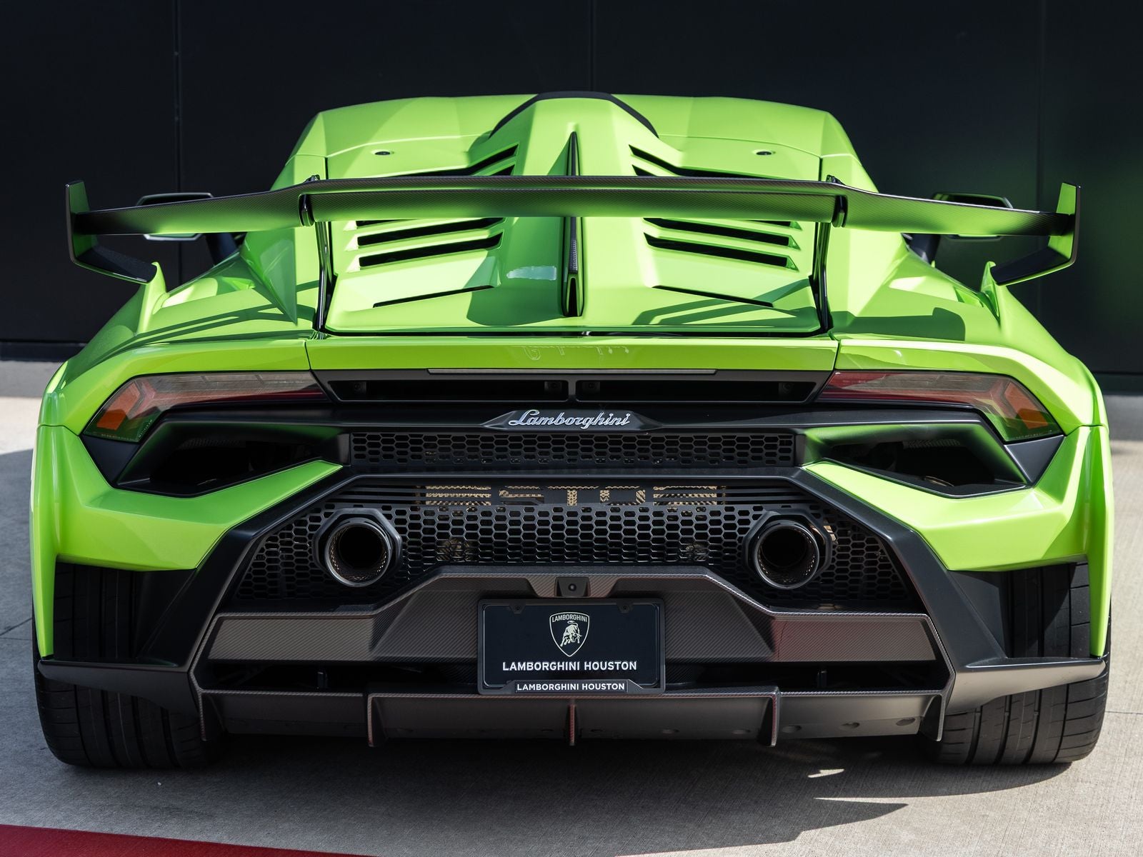 2023 Lamborghini Huracan STO Base
