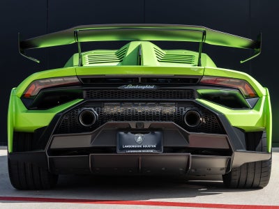 2023 Lamborghini Huracan STO Base