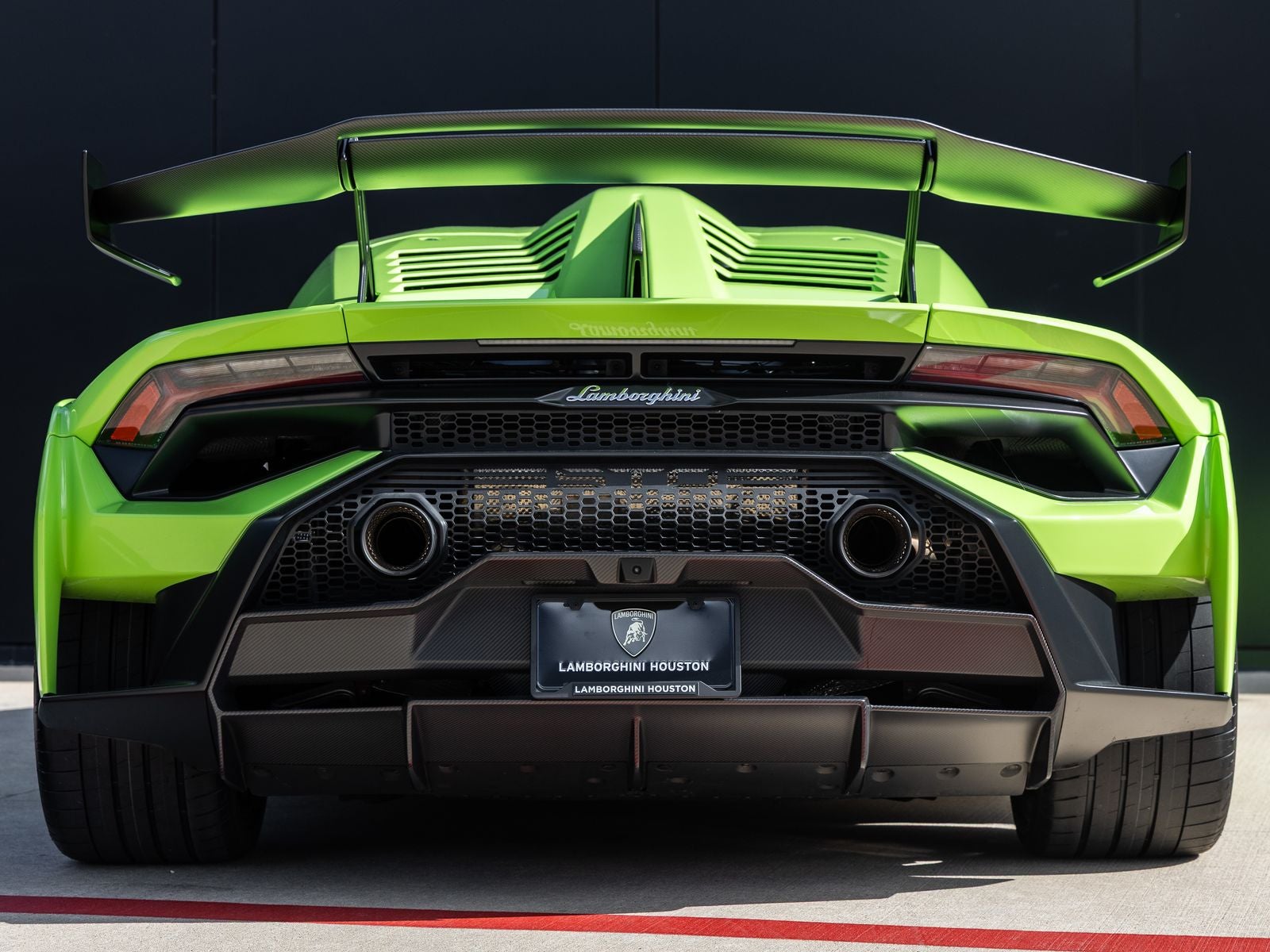 2023 Lamborghini Huracan STO Base
