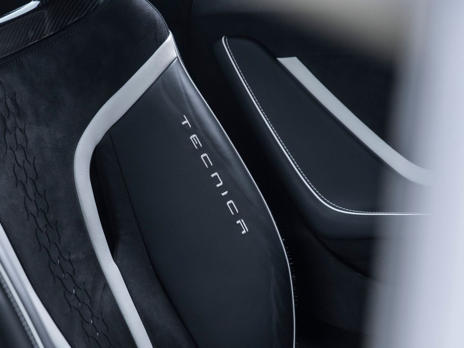 2023 Lamborghini Huracan Tecnica Base