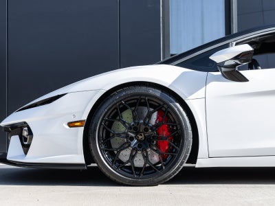 2026 Lamborghini Temerario Base