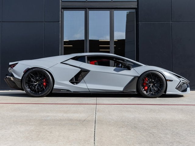 2024 Lamborghini Revuelto Base