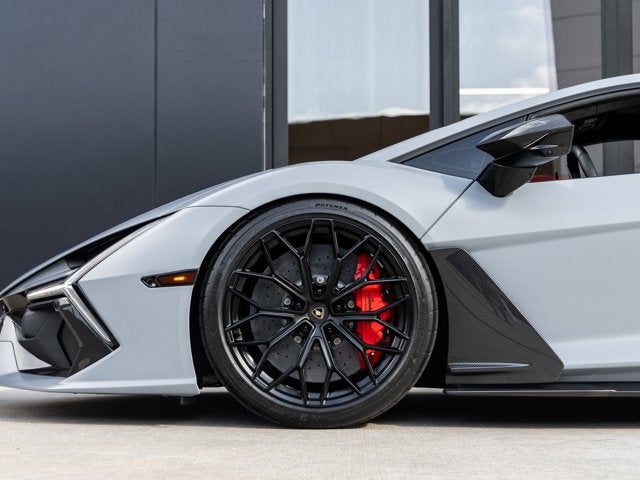 2024 Lamborghini Revuelto Base