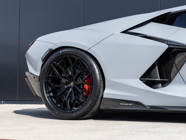 2024 Lamborghini Revuelto Base