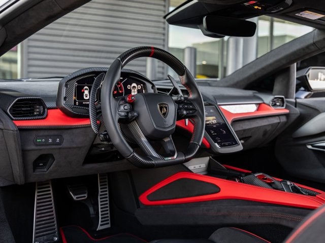 2024 Lamborghini Revuelto Base