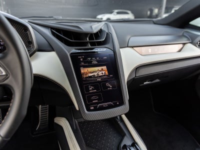 2024 Lamborghini Revuelto Base