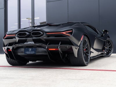 2024 Lamborghini Revuelto Base
