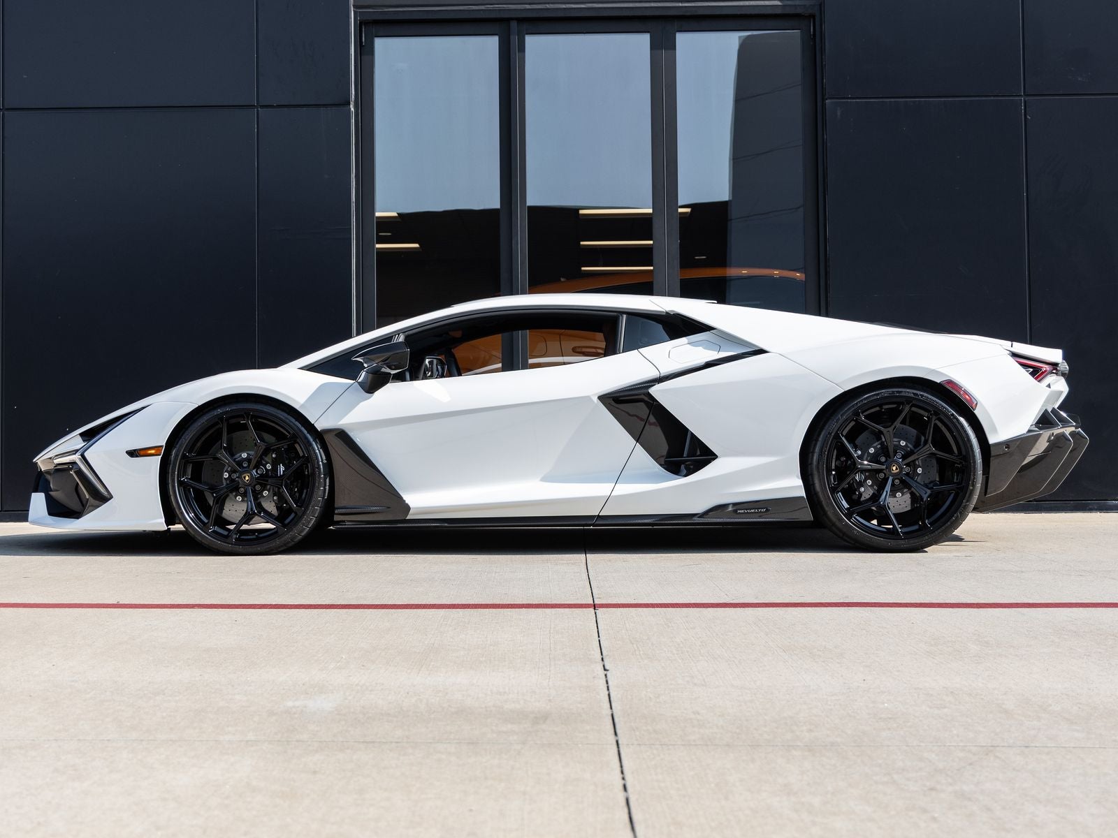 2024 Lamborghini Revuelto Base