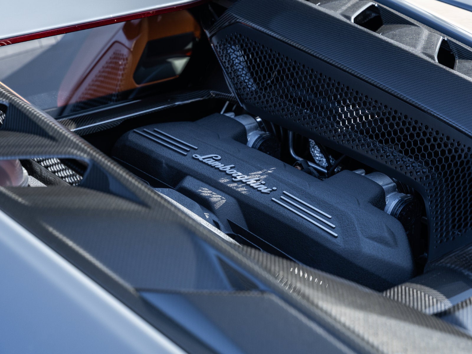 2025 Lamborghini Revuelto Base