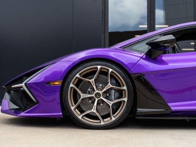 2026 Lamborghini Revuelto Base