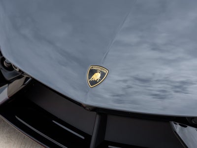 2024 Lamborghini Revuelto Base