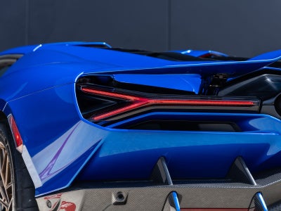 2025 Lamborghini Revuelto Base