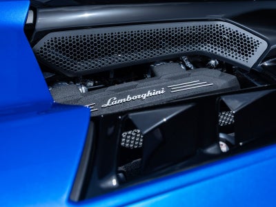 2025 Lamborghini Revuelto Base