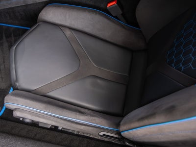 2025 Lamborghini Revuelto Base