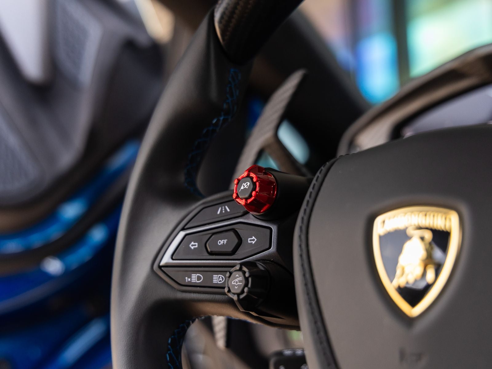 2025 Lamborghini Revuelto Base