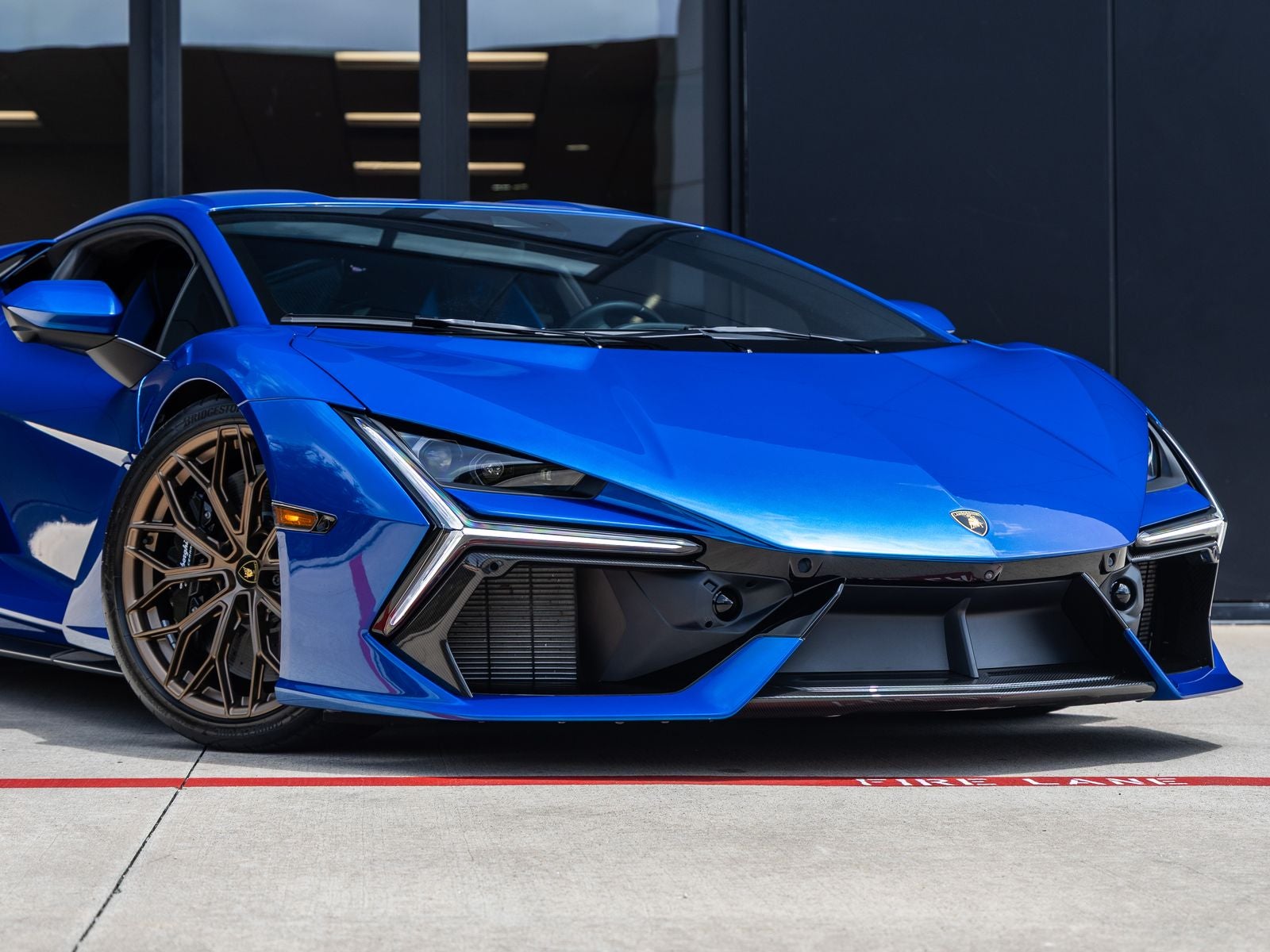 2025 Lamborghini Revuelto Base