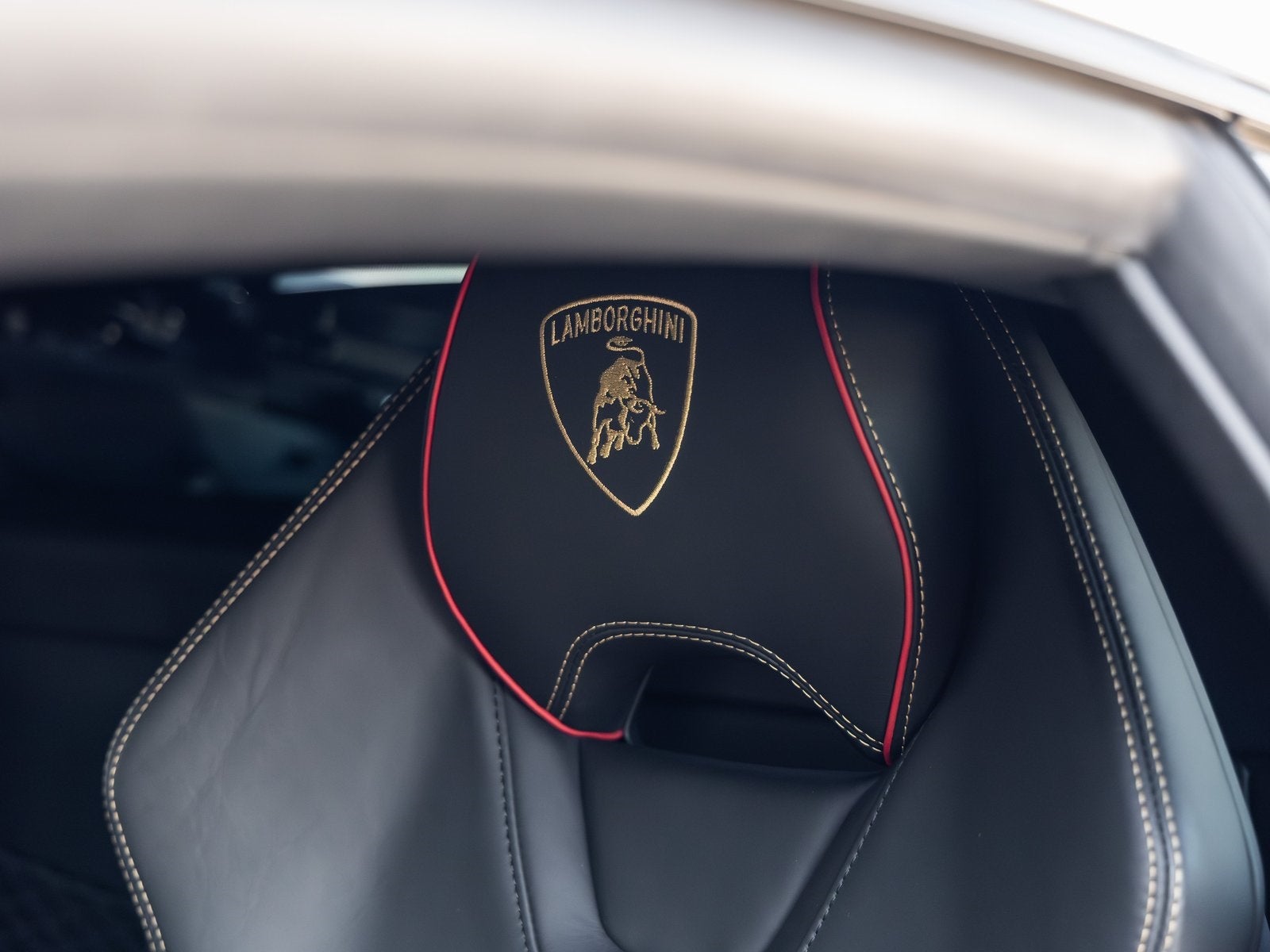 2020 Lamborghini Huracan EVO Base