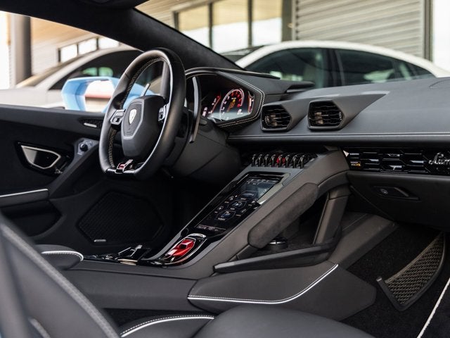 2023 Lamborghini Huracan EVO Base