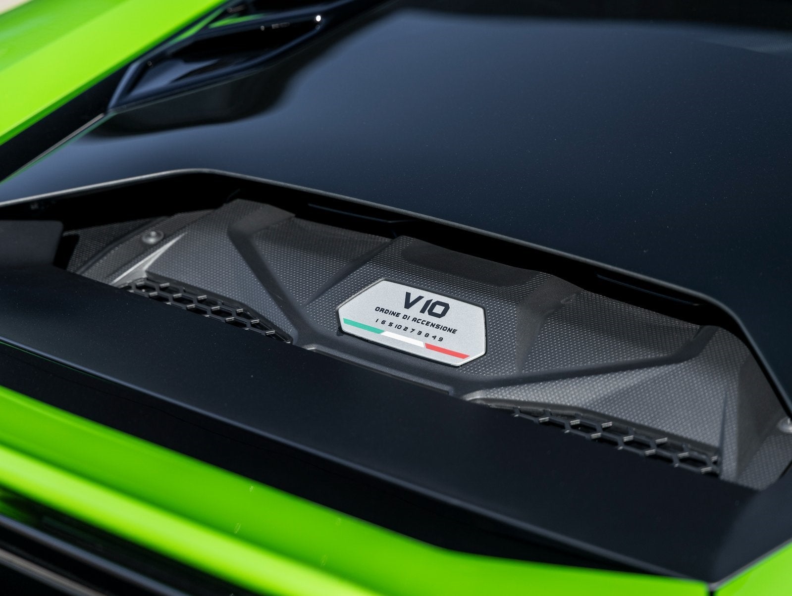 2023 Lamborghini Huracan EVO Base