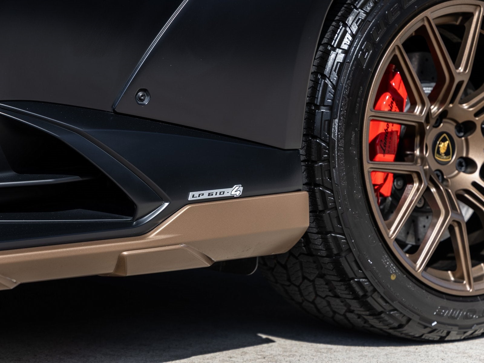 2024 Lamborghini Huracan Sterrato Base