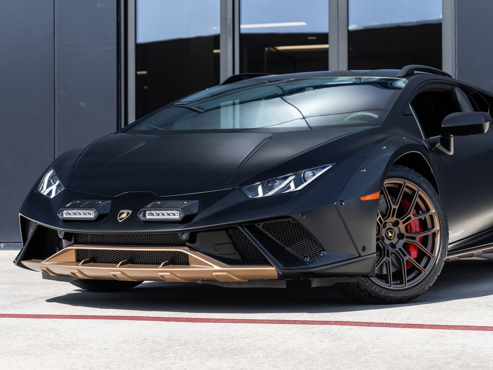 2024 Lamborghini Huracan Sterrato Base