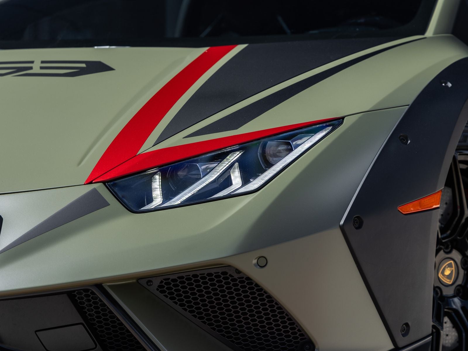 2024 Lamborghini Huracan Sterrato Base
