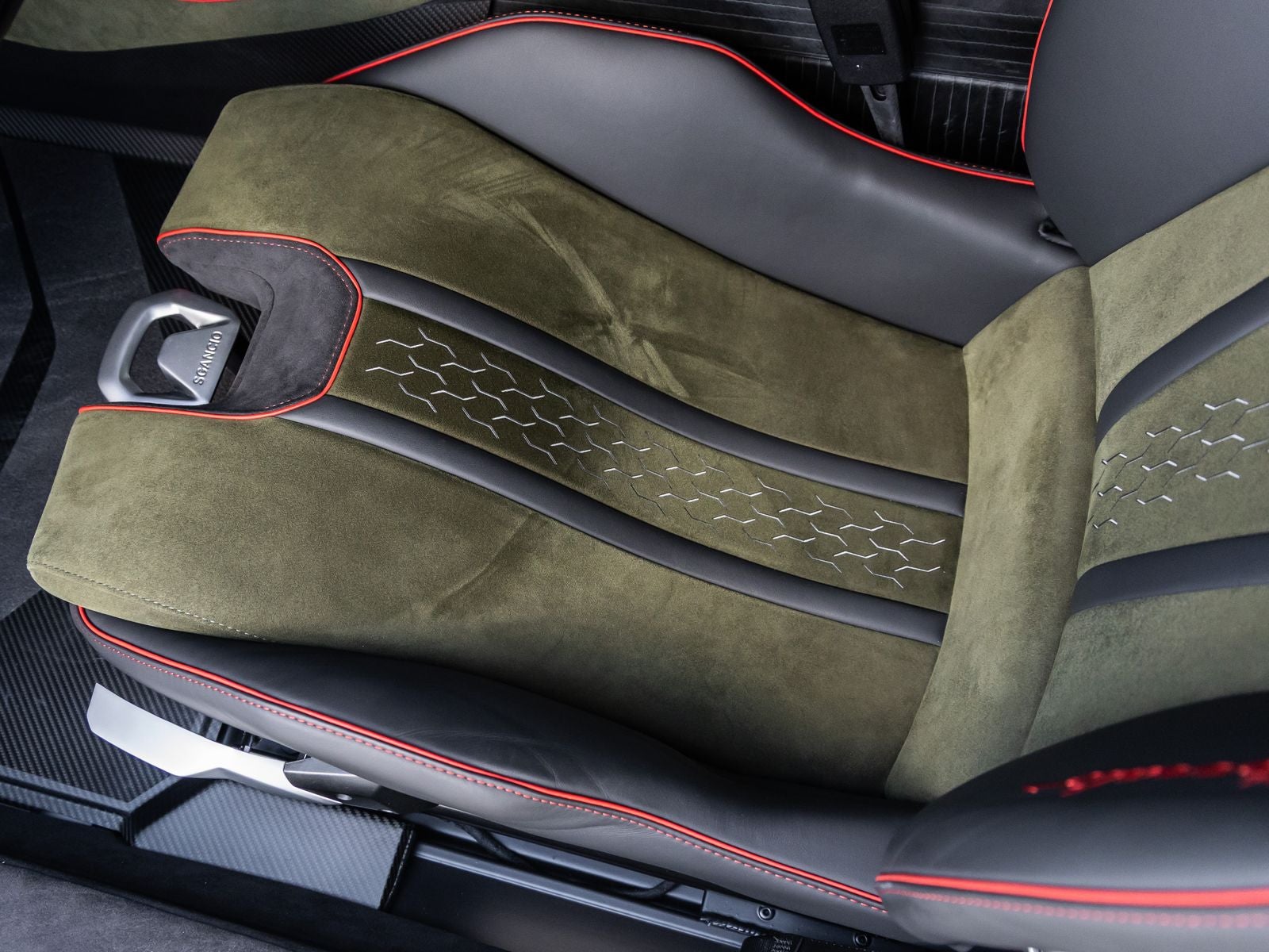 2024 Lamborghini Huracan Sterrato Base