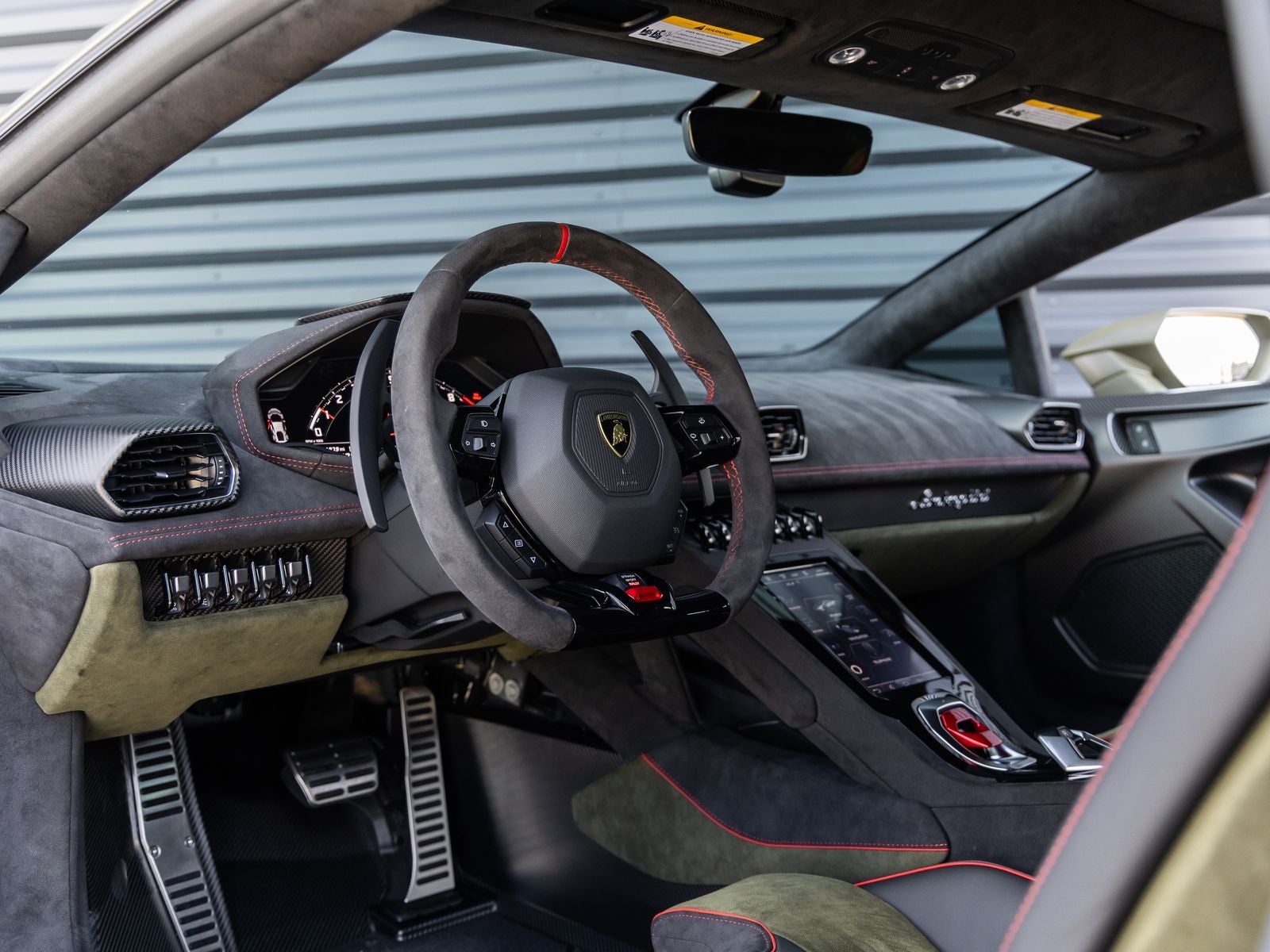 2024 Lamborghini Huracan Sterrato Base