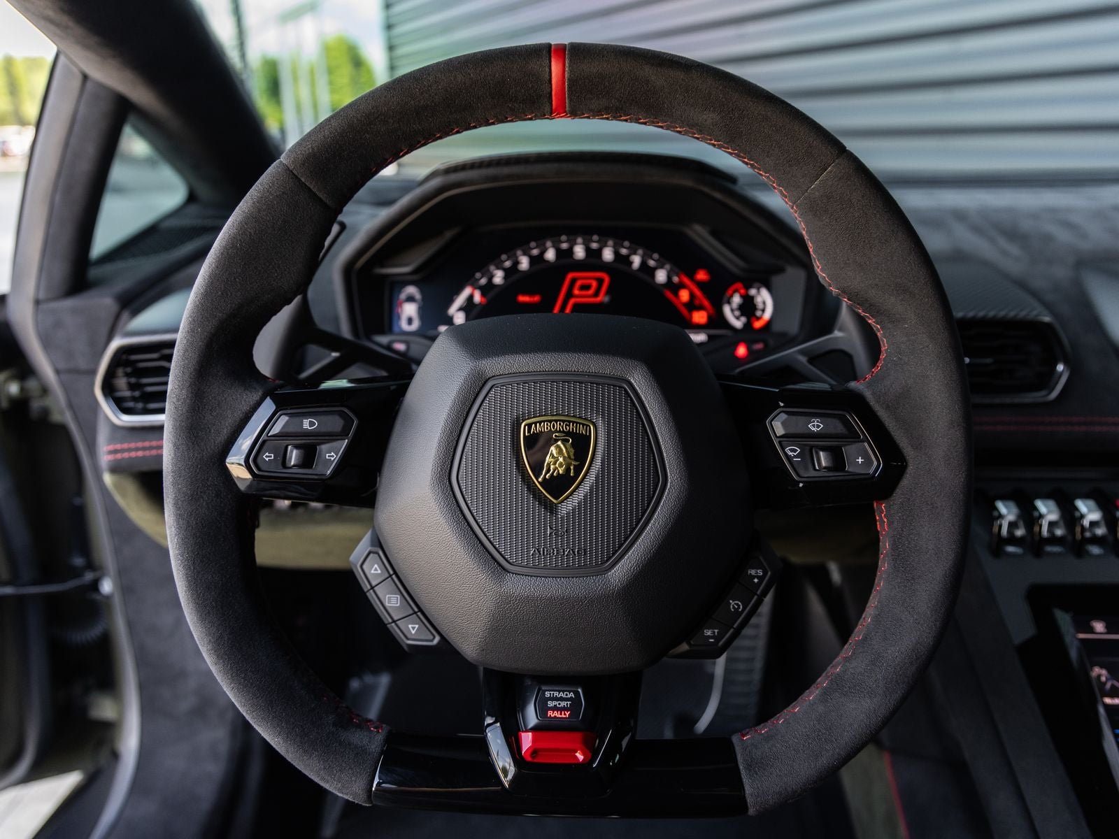2024 Lamborghini Huracan Sterrato Base