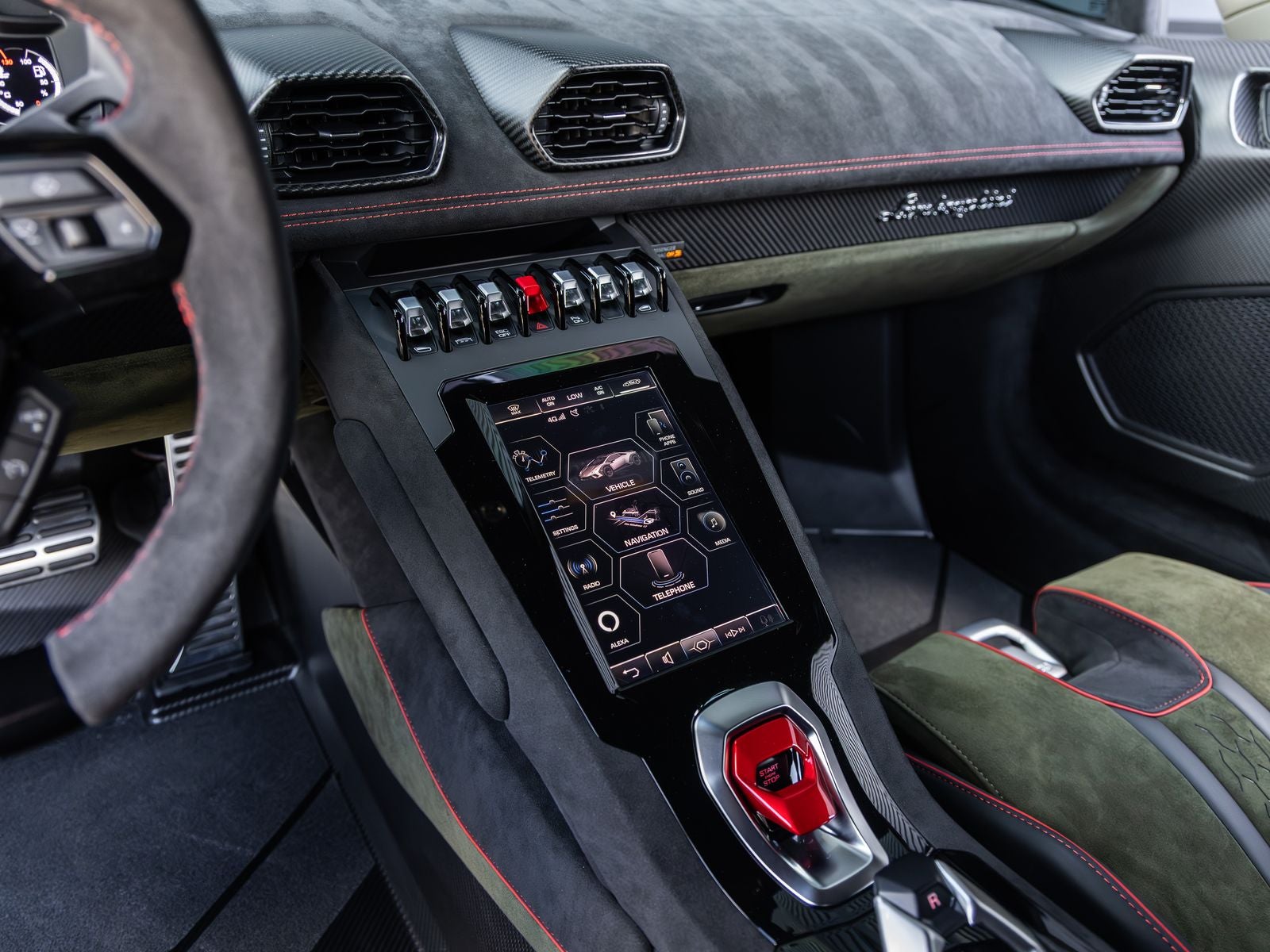 2024 Lamborghini Huracan Sterrato Base