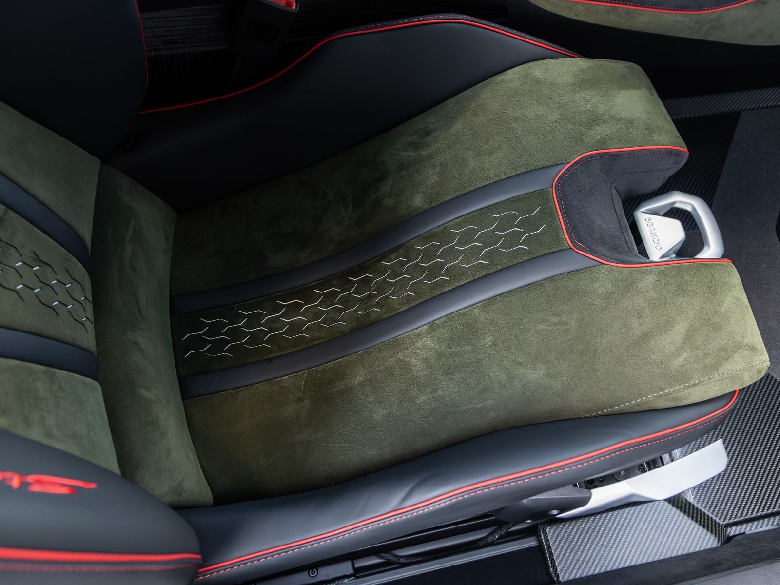 2024 Lamborghini Huracan Sterrato Base