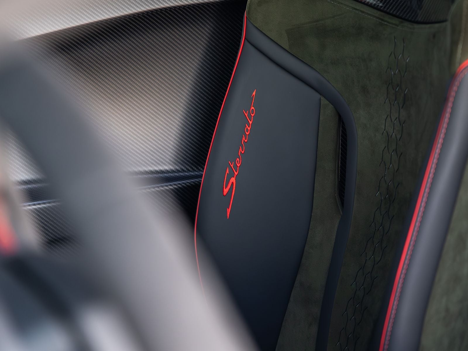 2024 Lamborghini Huracan Sterrato Base