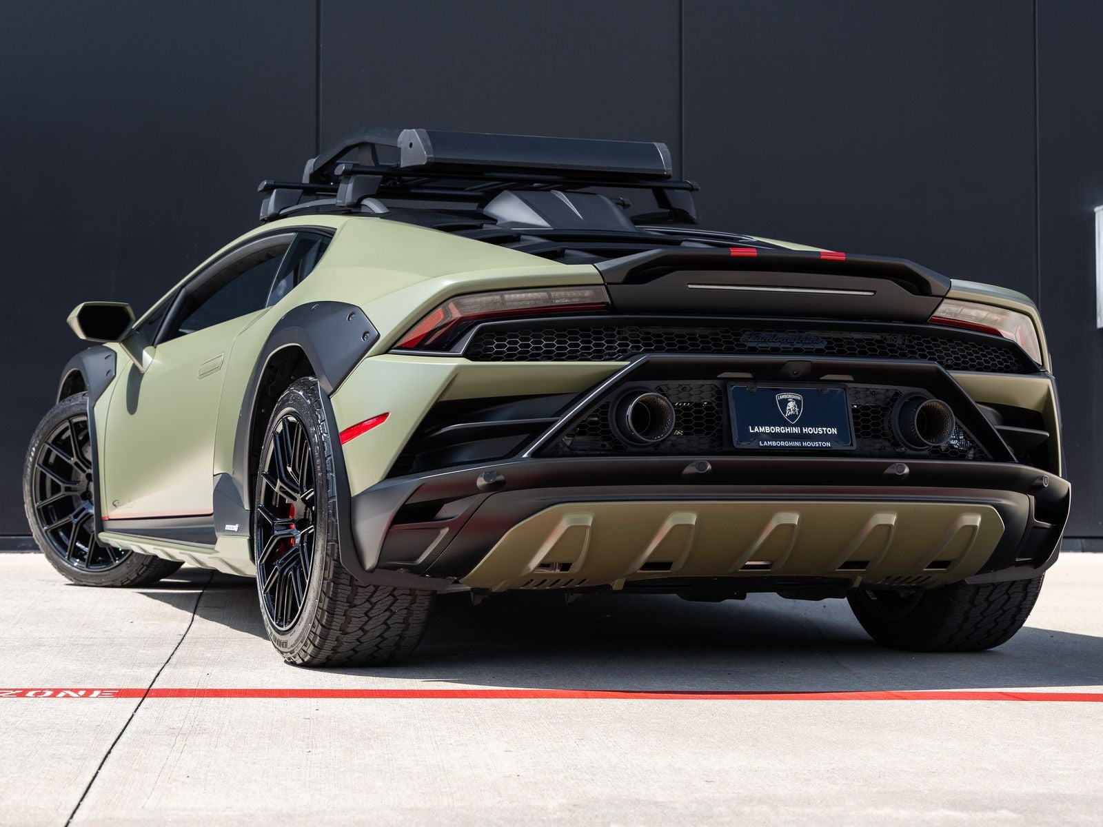 2024 Lamborghini Huracan Sterrato Base