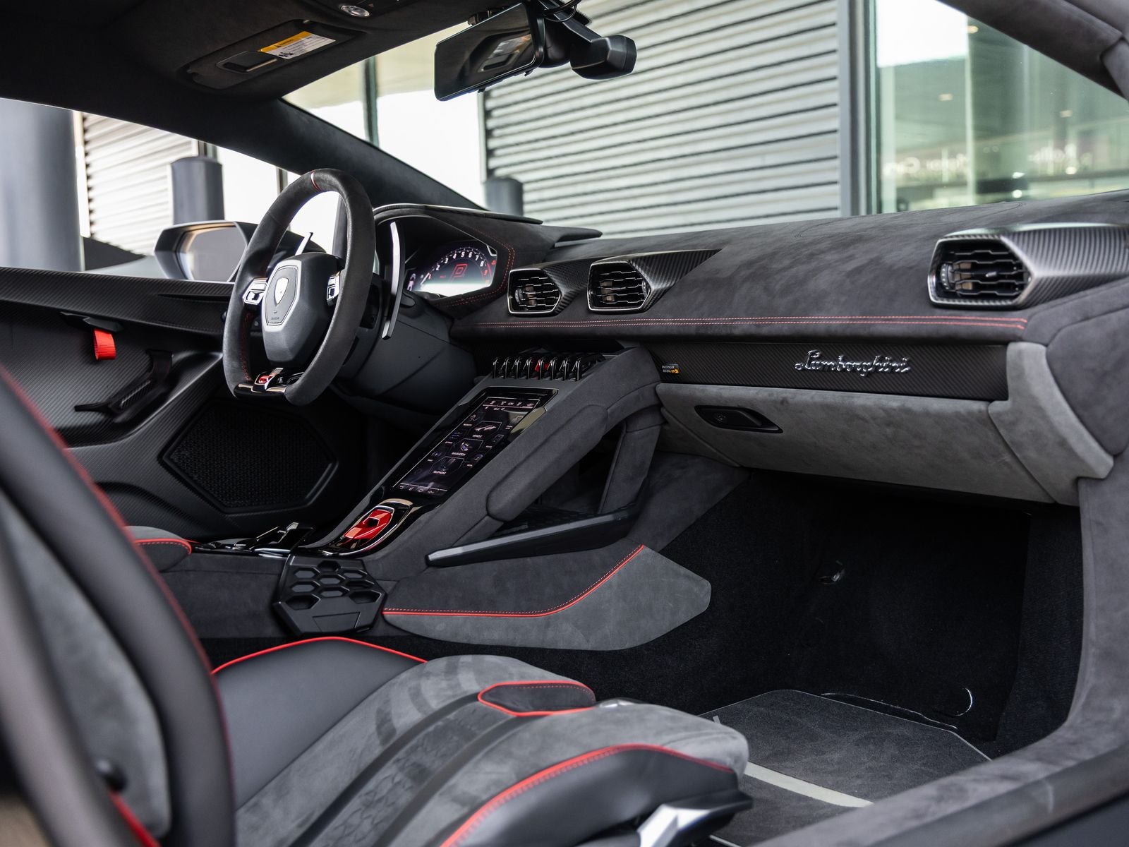 2023 Lamborghini Huracan Sterrato Base