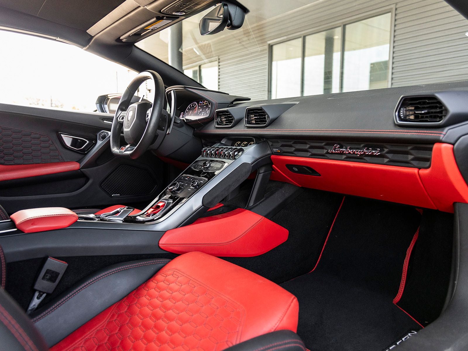 2019 Lamborghini Huracan LP580-2S